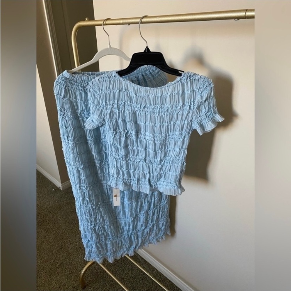 Cute Commense ruffle short sleeve & maxi skirt matching set NWT - Picture 2 of 6
